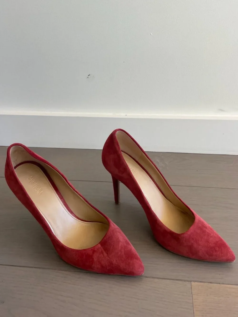 Michael Michael Kors Dorothy Flex Red Suede Pointed Pumps Size 7